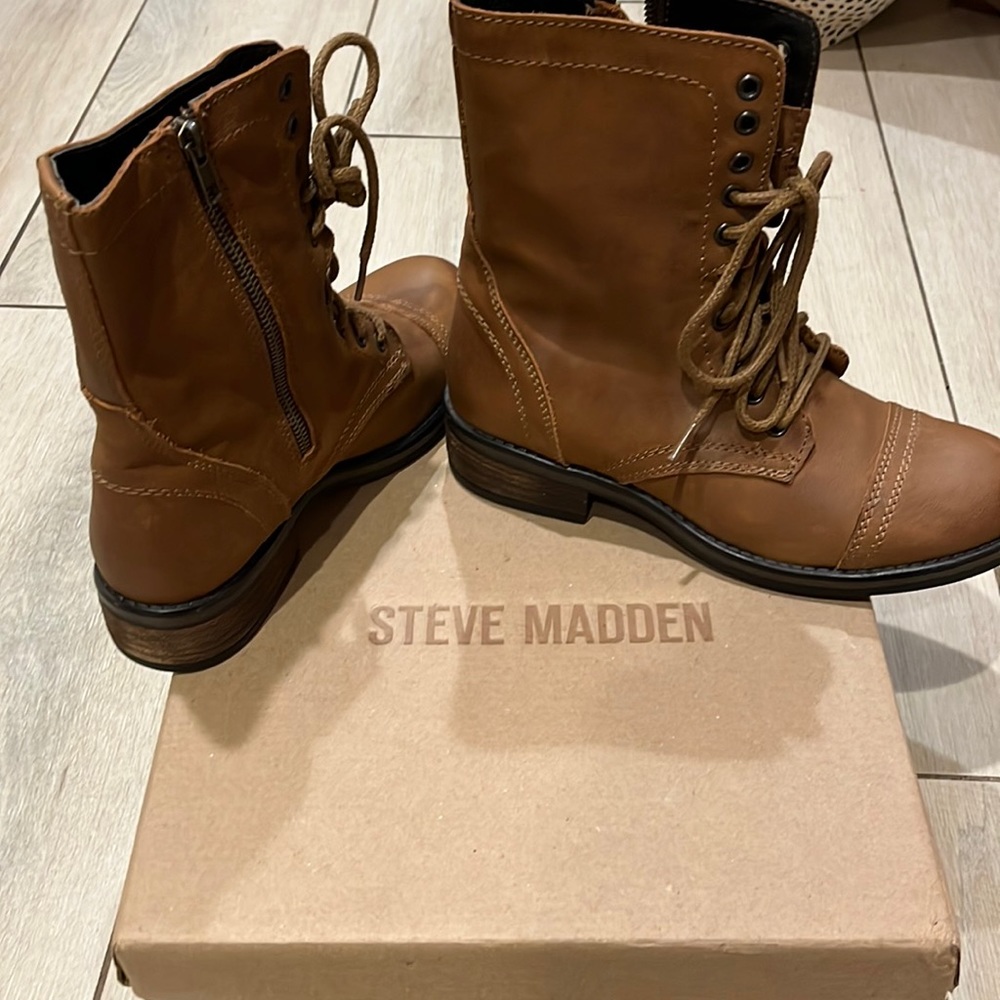 Women’s Combat Boots